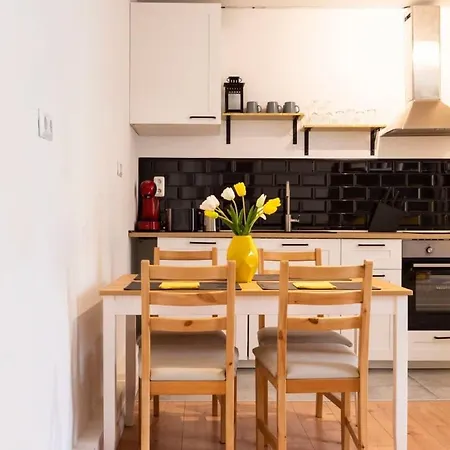 2 Bedroom In Great Location In Kreuzberg Berlin Exterior foto